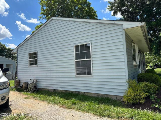 3202 Ainslie Way, Louisville, KY 40220