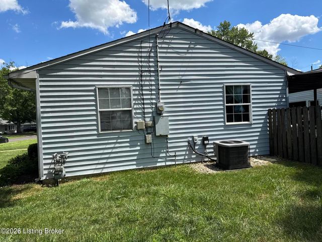 3202 Ainslie Way, Louisville, KY 40220