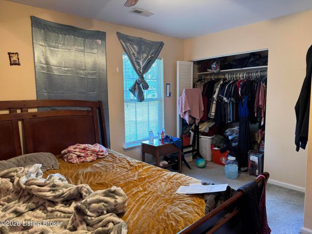 3202 Ainslie Way, Louisville, KY 40220
