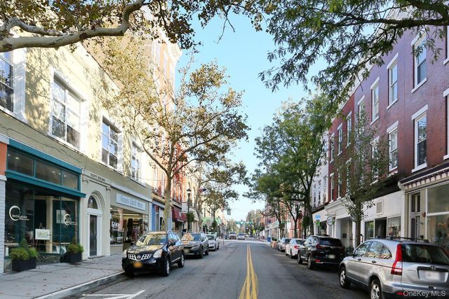 221 N Midland Avenue, Nyack, NY 10960