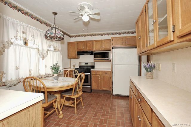 221 N Midland Avenue, Nyack, NY 10960