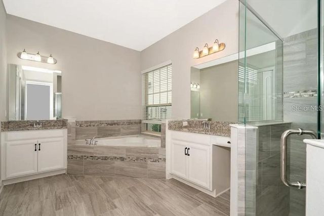 10425 SIDDINGTON DR, Orlando, FL 32832