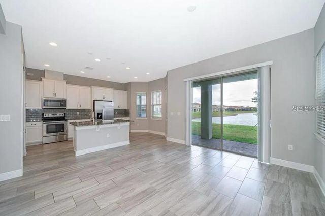 10425 SIDDINGTON DR, Orlando, FL 32832