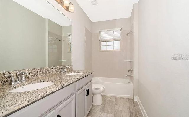 10425 SIDDINGTON DR, Orlando, FL 32832