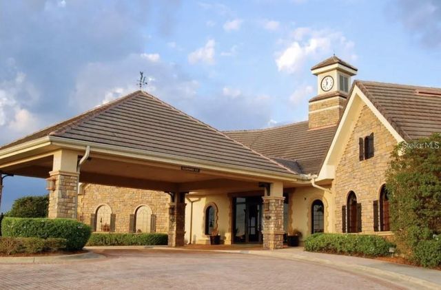 10425 SIDDINGTON DR, Orlando, FL 32832