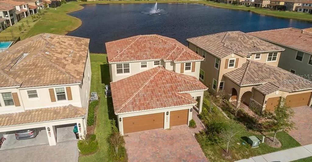 10425 SIDDINGTON DR, Orlando, FL 32832