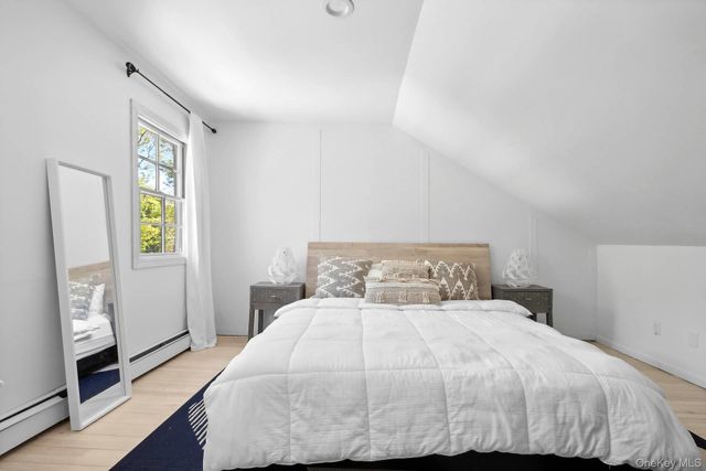 12 North Quarter Rd, Westhampton, NY 11977