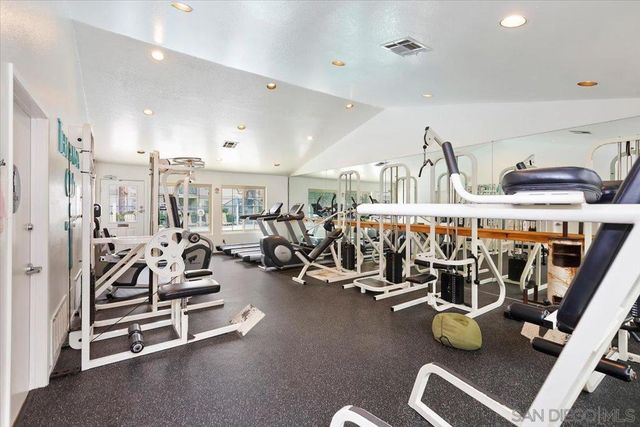 10367 Azuaga St 168, San Diego, CA 92129