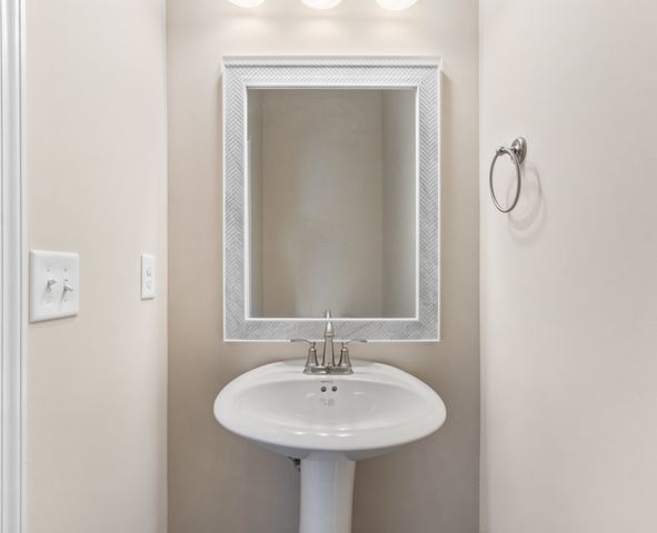 436 Ayden Ln, Clarksville, TN 37042