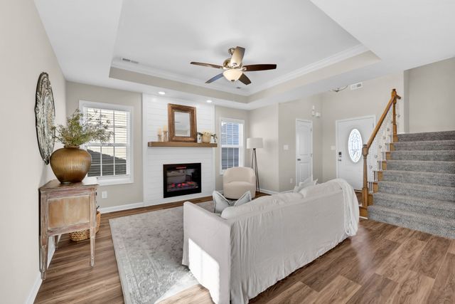 436 Ayden Ln, Clarksville, TN 37042