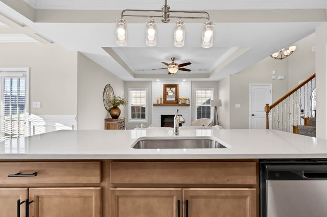 436 Ayden Ln, Clarksville, TN 37042