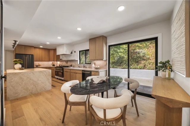 1643 San Ysidro Drive, Beverly Hills, CA 90210