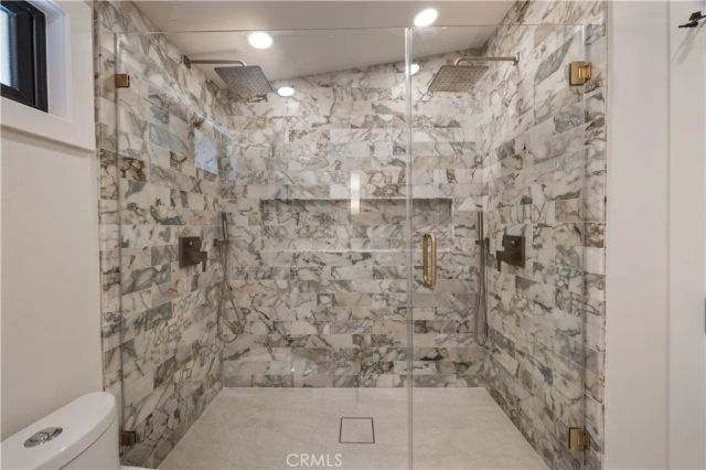 1643 San Ysidro Drive, Beverly Hills, CA 90210