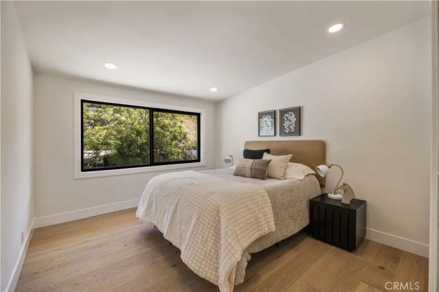 1643 San Ysidro Drive, Beverly Hills, CA 90210
