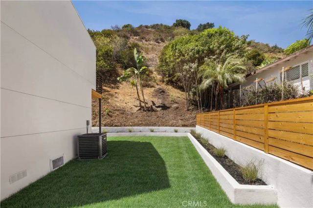1643 San Ysidro Drive, Beverly Hills, CA 90210