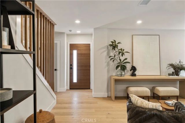 1643 San Ysidro Drive, Beverly Hills, CA 90210