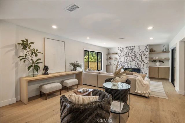 1643 San Ysidro Drive, Beverly Hills, CA 90210