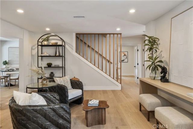 1643 San Ysidro Drive, Beverly Hills, CA 90210