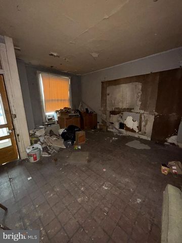 2422 E FEDERAL ST, Baltimore, MD 21213