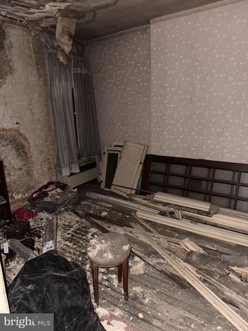 2422 E FEDERAL ST, Baltimore, MD 21213