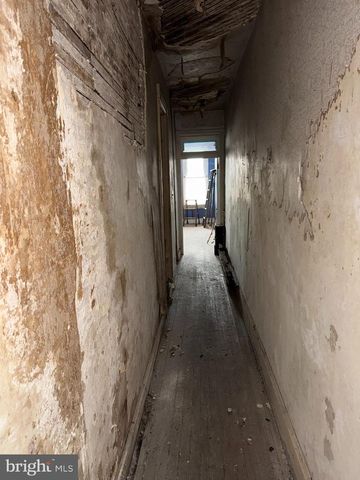 2422 E FEDERAL ST, Baltimore, MD 21213