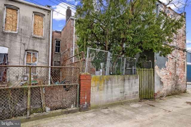 2422 E FEDERAL ST, Baltimore, MD 21213