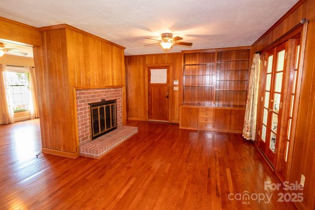 1401 Brentwood Drive, Newton, NC 28658