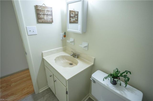 661 Orangewood DR, Virginia Beach, VA 23456