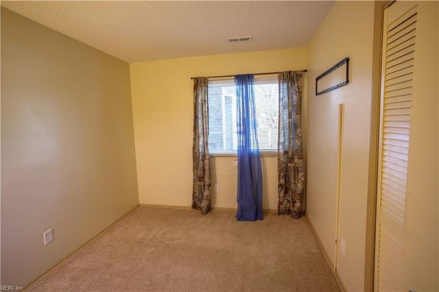 661 Orangewood DR, Virginia Beach, VA 23456