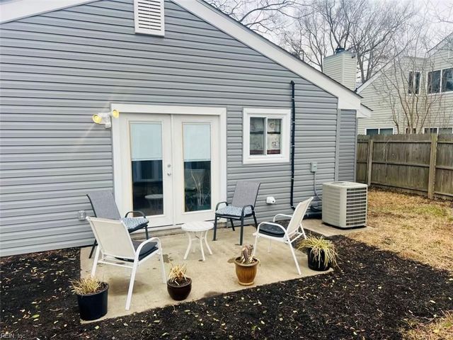 661 Orangewood DR, Virginia Beach, VA 23456