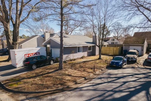 661 Orangewood DR, Virginia Beach, VA 23456