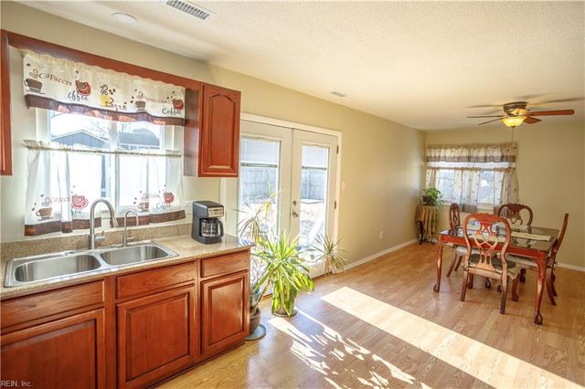 661 Orangewood DR, Virginia Beach, VA 23456