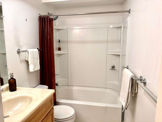 313 Brook Hollow, Hanover, NH 03755
