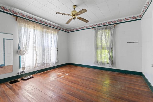 1700 Marion Avenue, South Pittsburg, TN 37380