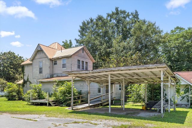 1700 Marion Avenue, South Pittsburg, TN 37380