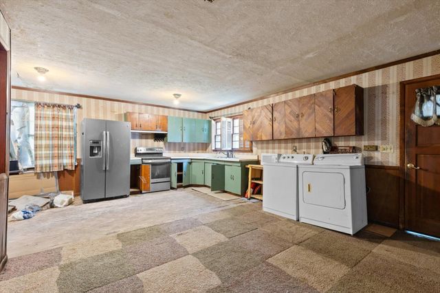 1700 Marion Avenue, South Pittsburg, TN 37380