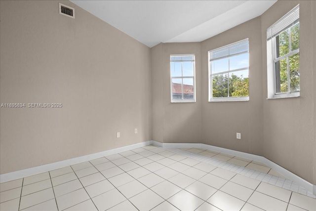1677 SE 27th Court 202, Homestead, FL 33035
