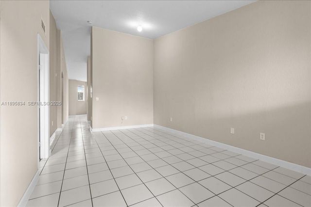1677 SE 27th Court 202, Homestead, FL 33035