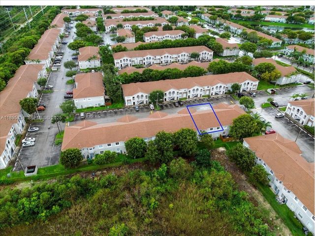 1677 SE 27th Court 202, Homestead, FL 33035