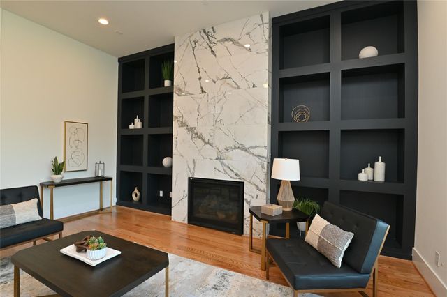 1733 Du Barry Lane, Houston, TX 77018