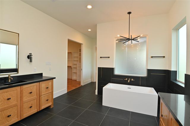 1733 Du Barry Lane, Houston, TX 77018
