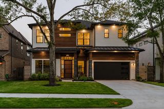 1733 Du Barry Lane, Houston, TX 77018