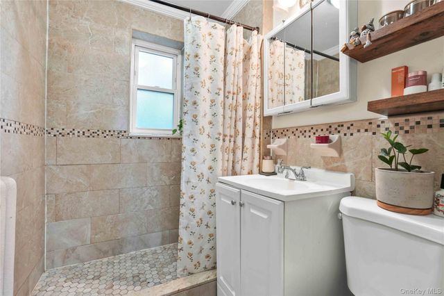 2135 24th Street, Astoria, NY 11105