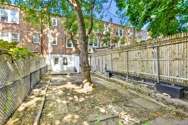 2135 24th Street, Astoria, NY 11105