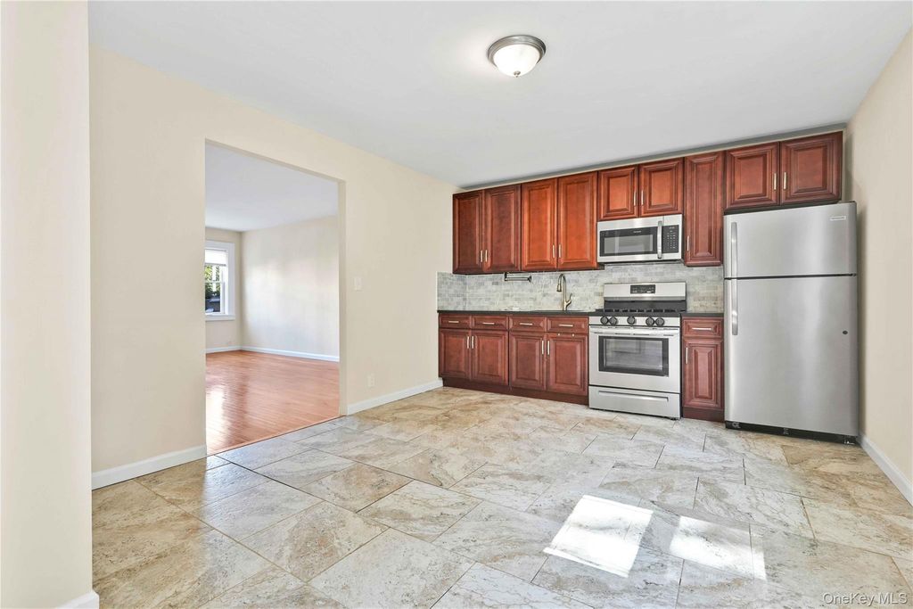 2135 24th Street, Astoria, NY 11105 — photo 3