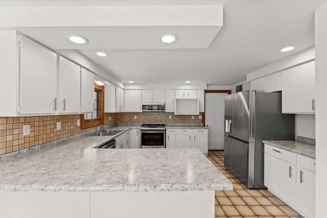 S7628 Grandview Avenue, Merrimac, WI 53561