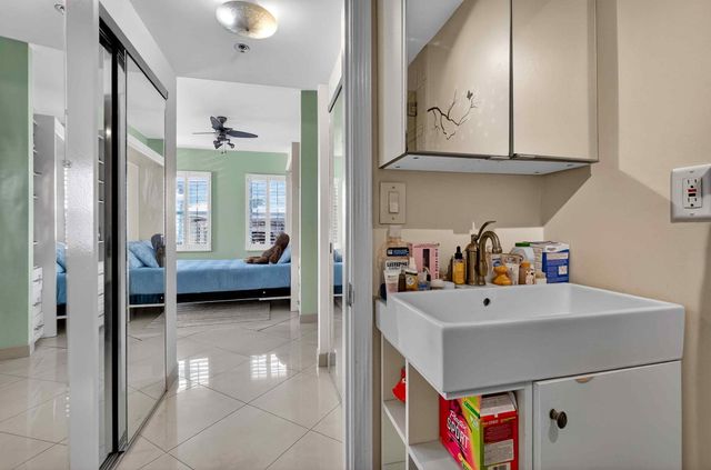 802 Euclid Avenue 104, Miami Beach, FL 33139