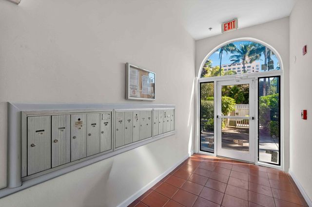 802 Euclid Avenue 104, Miami Beach, FL 33139