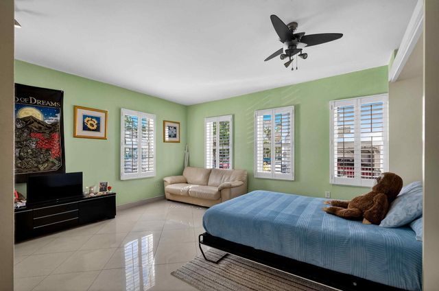 802 Euclid Avenue 104, Miami Beach, FL 33139