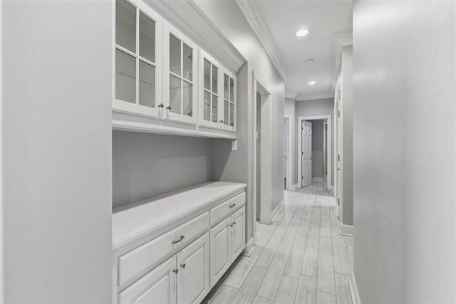 4887 Riverview Lane, Lake Charles, LA 70605